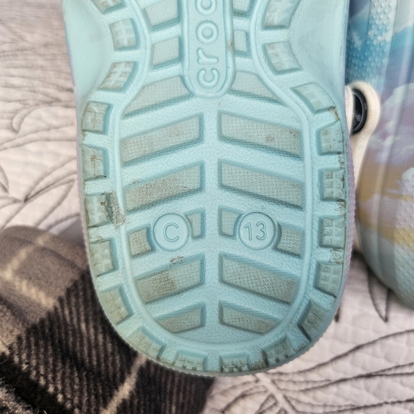 VGUC Crocs Pastel Cloud Clog Fleece Lined Girls 13 Multicolor - Picture 14 of 16